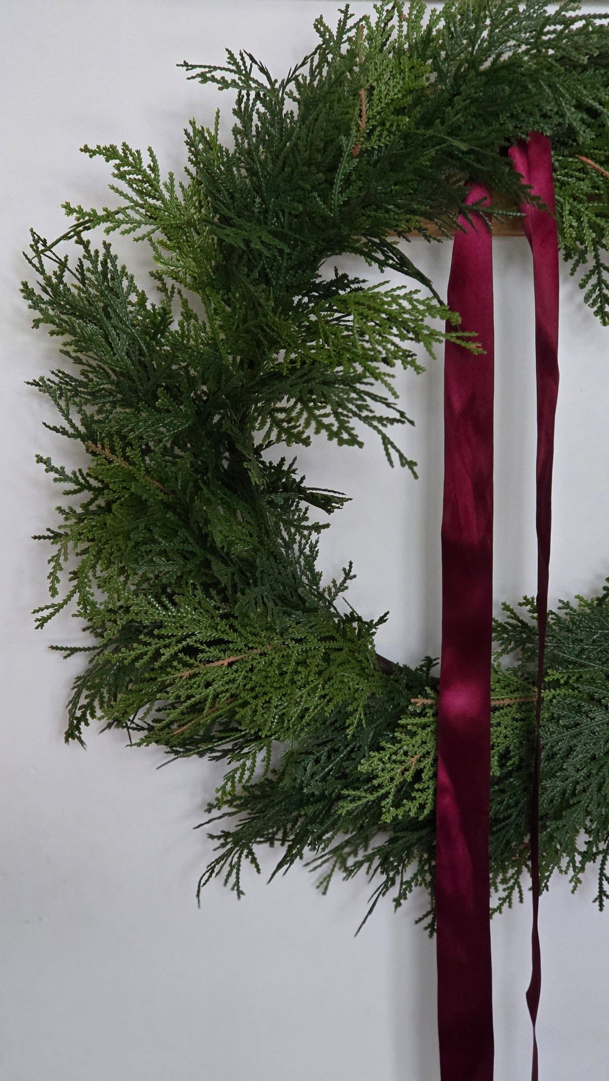 Real Touch Cedar Wreath 23in