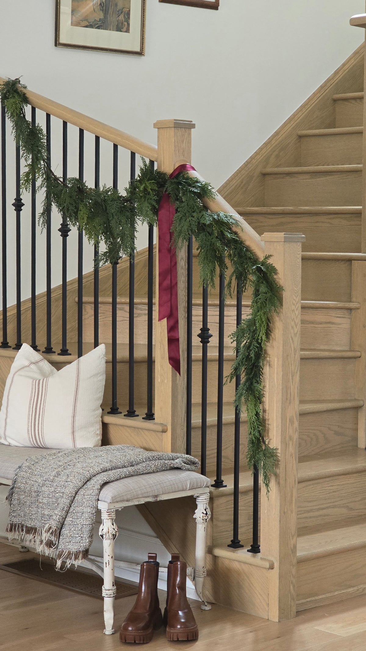 Real Touch Lush Cedar Garland -9ft