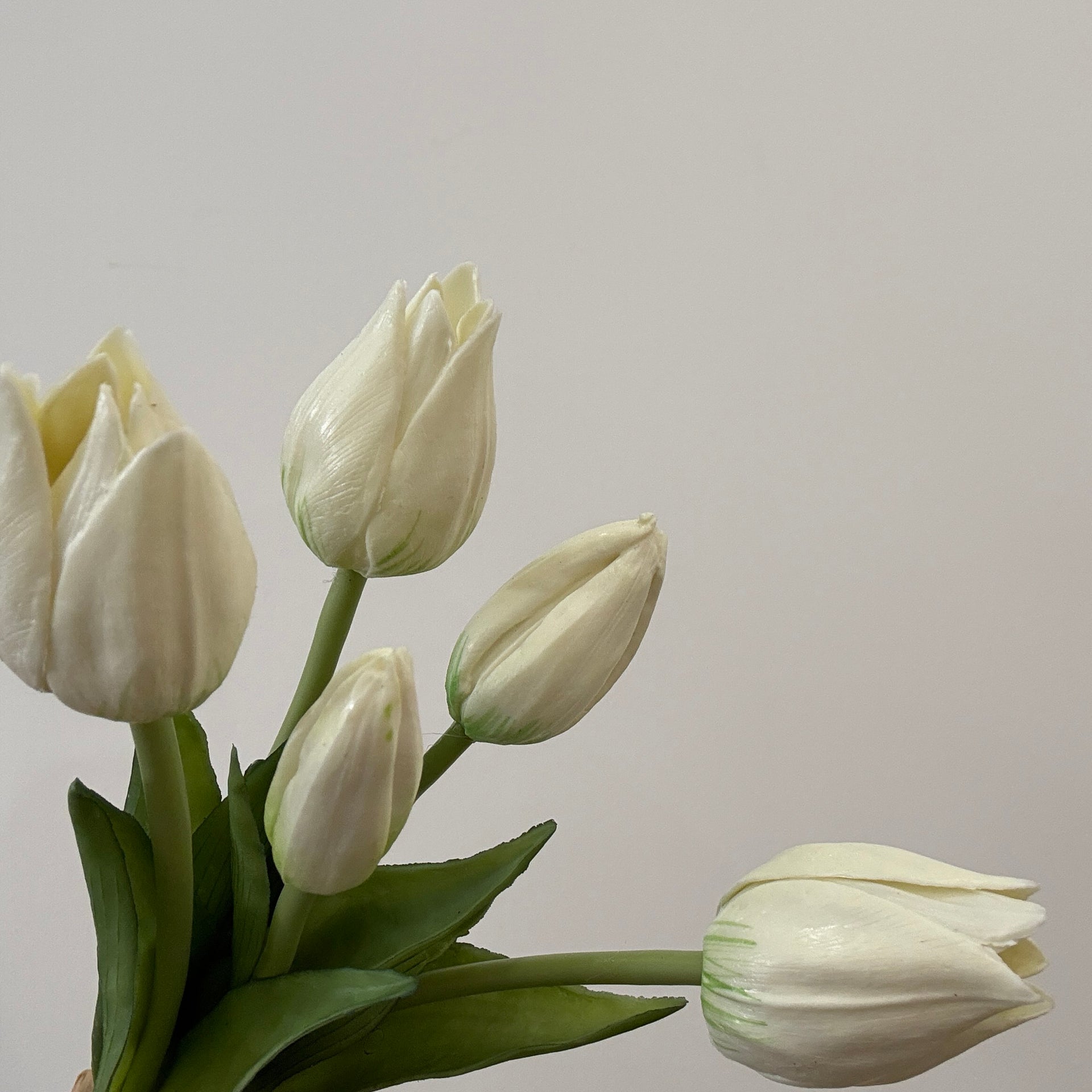 Real Touch Mini White Tulip Bundle