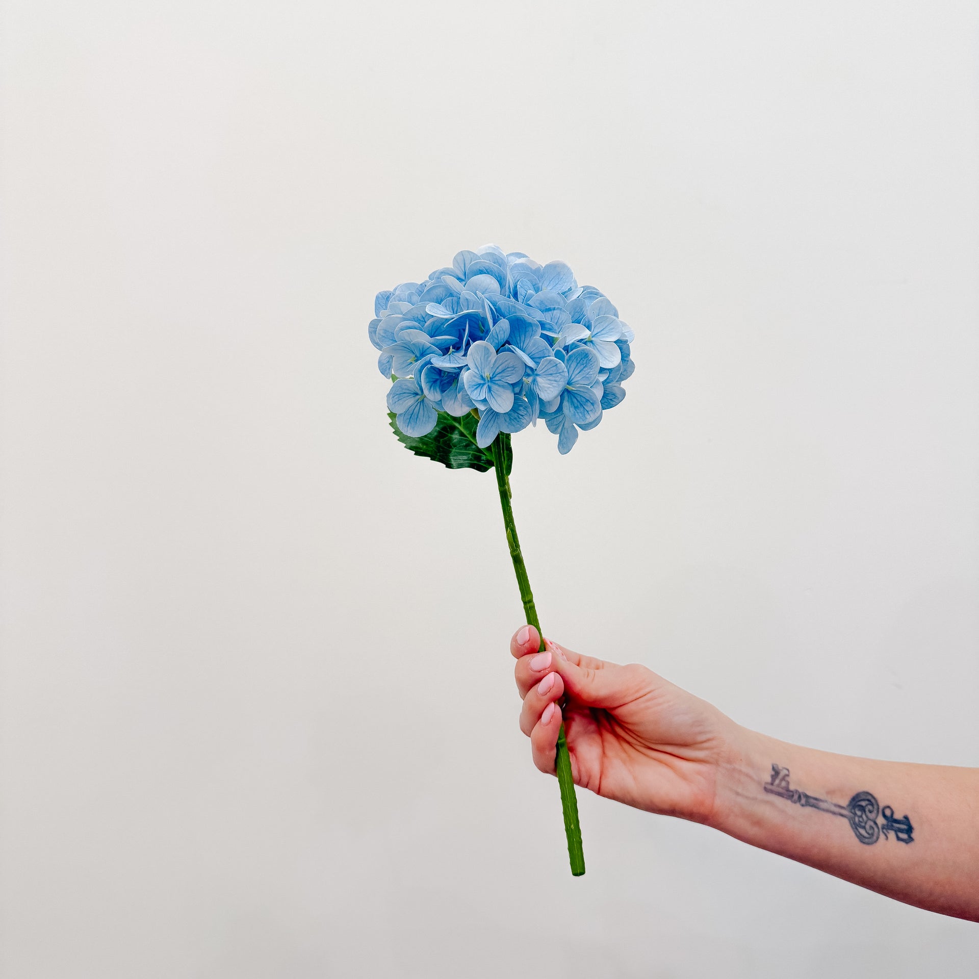 Blue Real Touch Hydrangea Stem