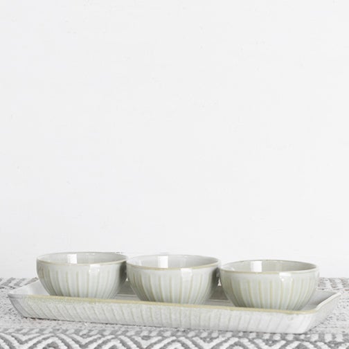 Three Bowl & Tray Set