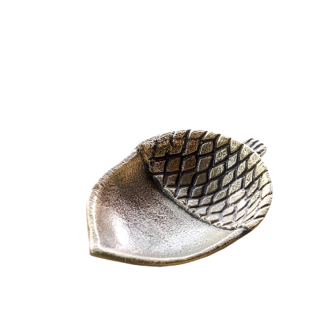 Ceramic leaf-shaped dish 