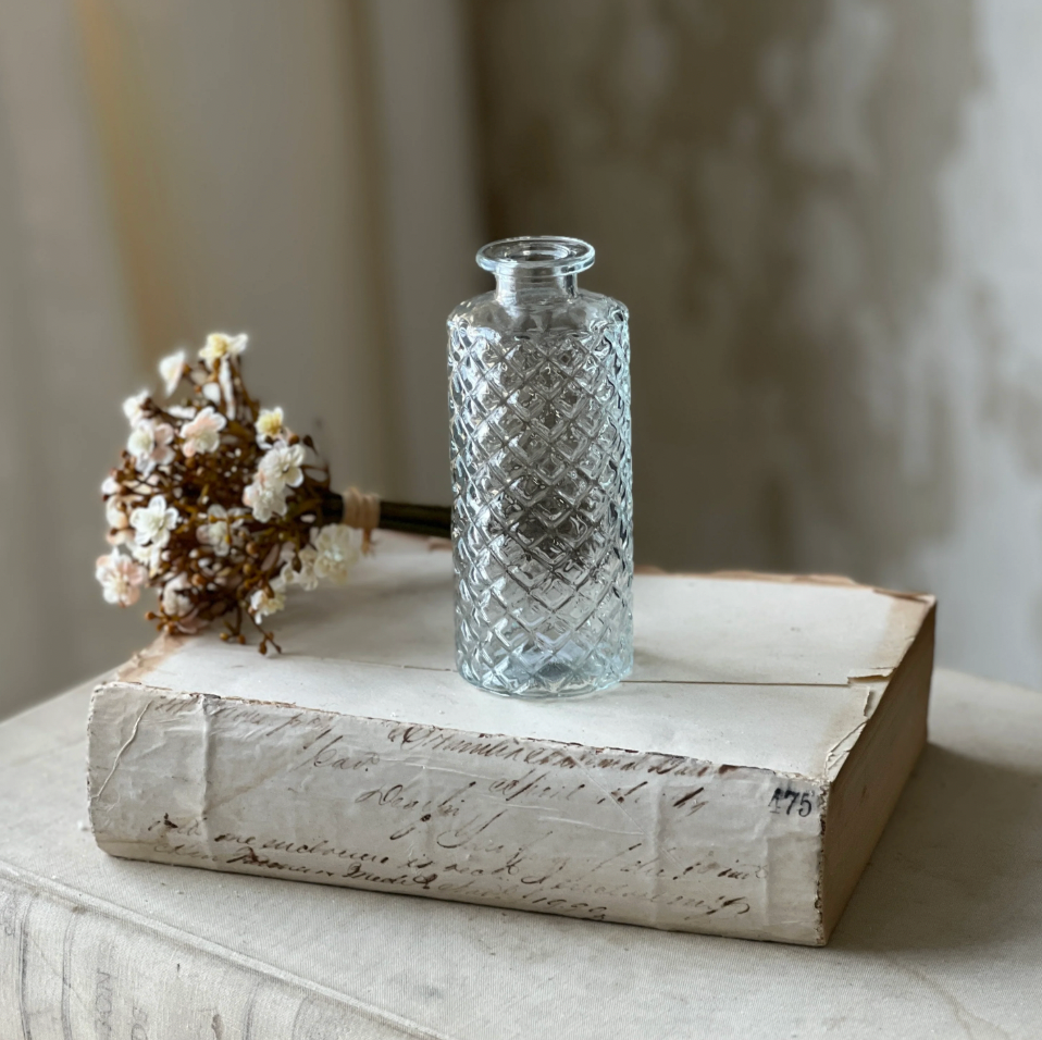 Vintage Budvase- Diamond Pattern