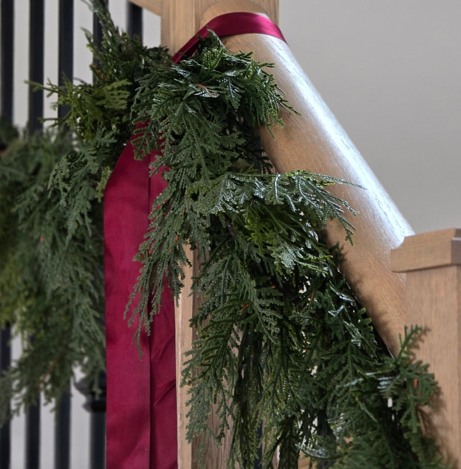 Real Touch Lush Cedar Garland -9ft
