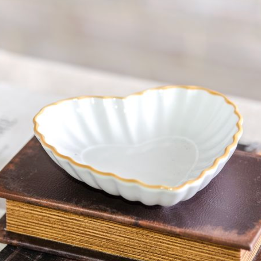 White Stripe Heart Plate
