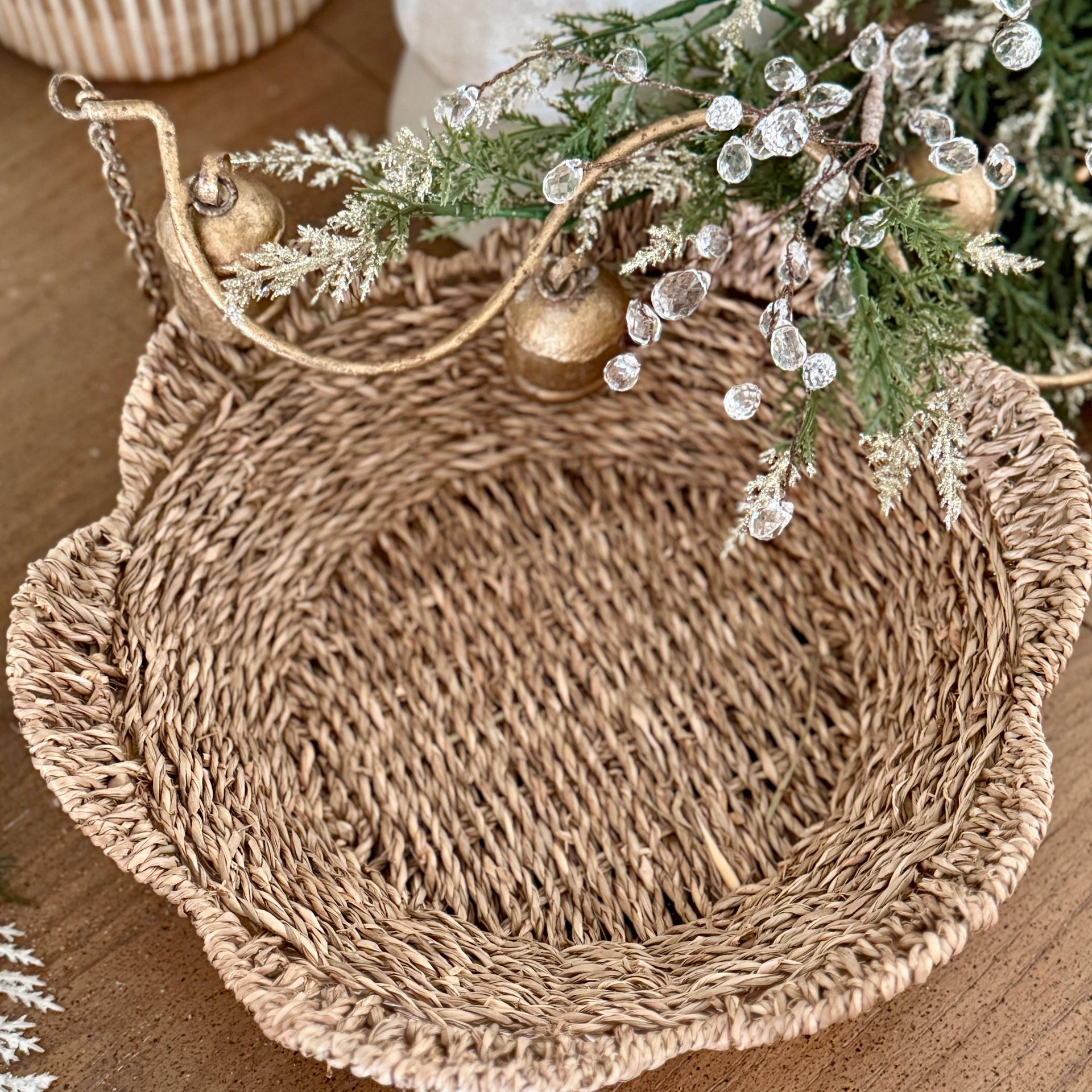 Round Scallop Seagrass Basket